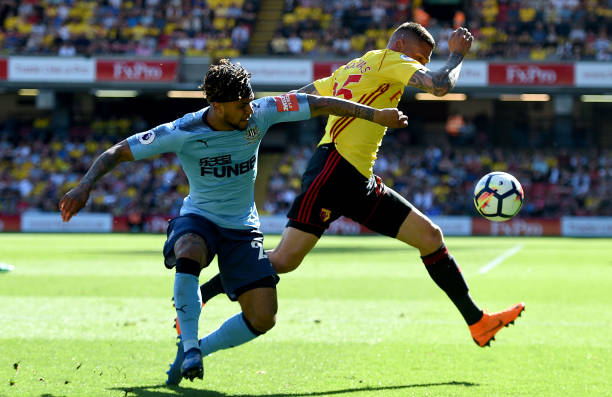 屈居亚军 屈居亚军